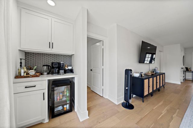 1902 Knoboak Circle, Houston, TX 77080