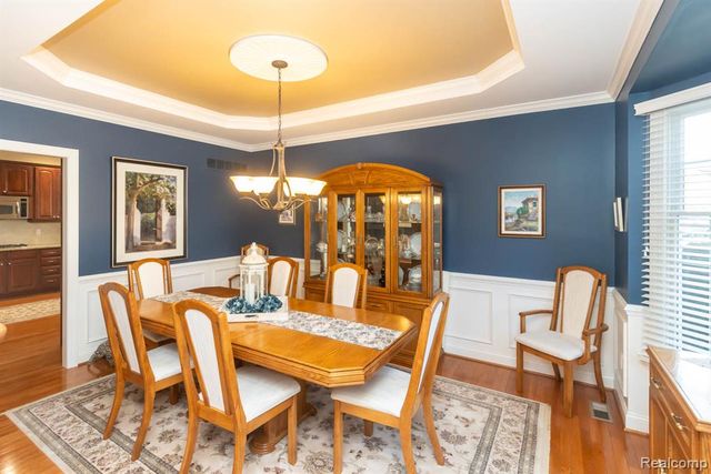 45042 Broadmoor Circle, Northville, MI 48168