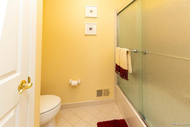 45042 Broadmoor Circle, Northville, MI 48168