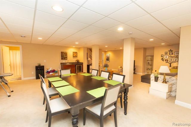 45042 Broadmoor Circle, Northville, MI 48168