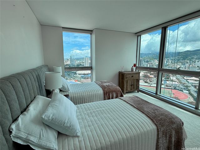 1177 Queen Street 3501, Honolulu, HI 96814