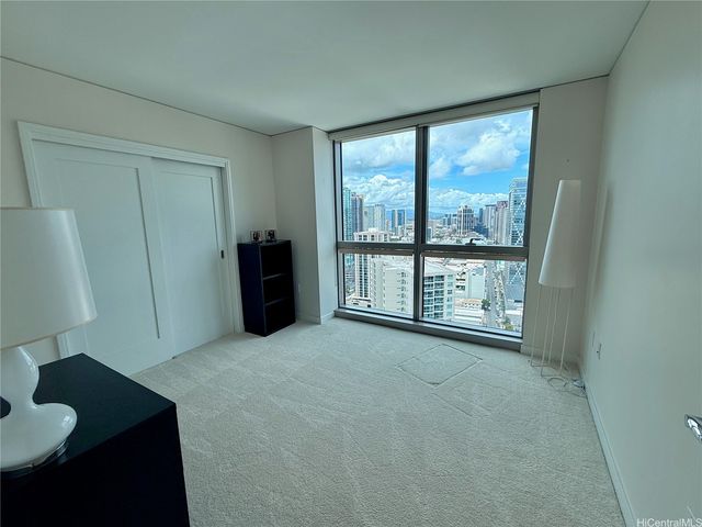 1177 Queen Street 3501, Honolulu, HI 96814