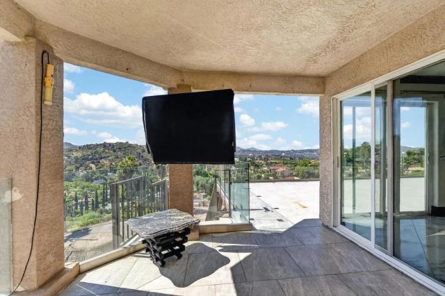 1710 Lotus Lane, El Cajon, CA 92021