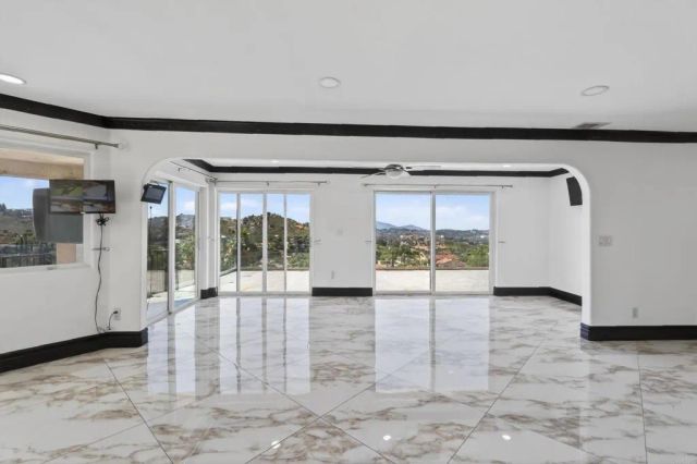 1710 Lotus Lane, El Cajon, CA 92021
