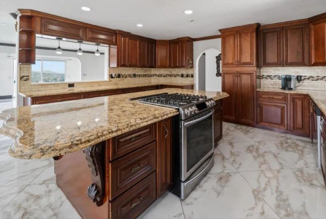 1710 Lotus Lane, El Cajon, CA 92021