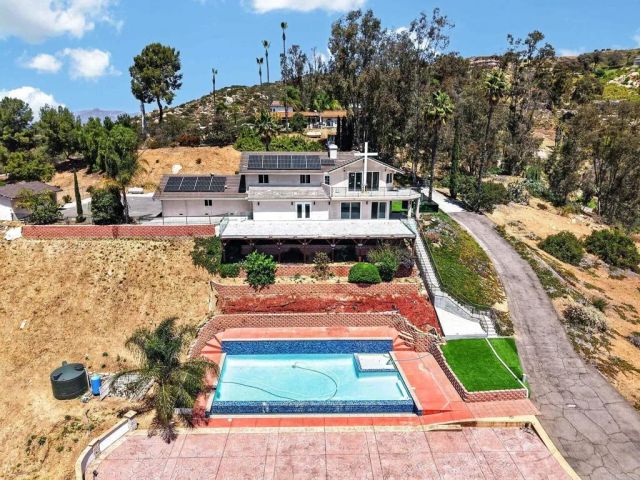 1710 Lotus Lane, El Cajon, CA 92021