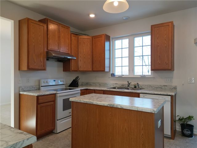 207 Wyncrest Dr, Twp Of But Nw, PA 16001