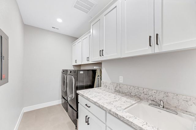 2947 Laredo Dr, Rocklin, CA 95765