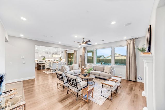 2947 Laredo Dr, Rocklin, CA 95765