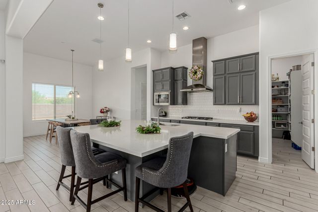 3816 W White Feather Lane, Phoenix, AZ 85083