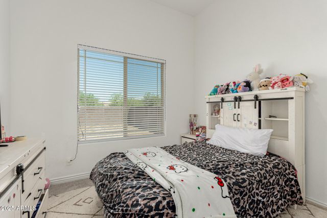 3816 W White Feather Lane, Phoenix, AZ 85083