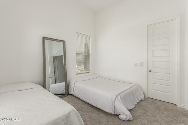 3816 W White Feather Lane, Phoenix, AZ 85083