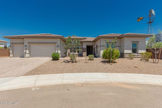 3816 W White Feather Lane, Phoenix, AZ 85083