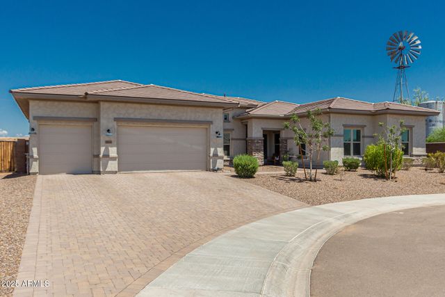 3816 W White Feather Lane, Phoenix, AZ 85083