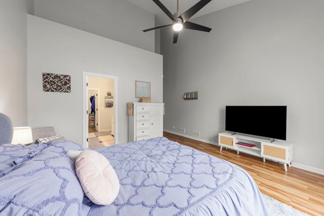 907 Bluebell Circle, Joliet, IL 60431