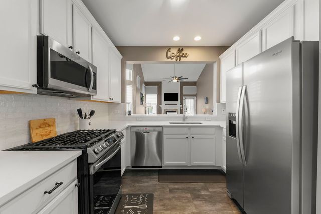 907 Bluebell Circle, Joliet, IL 60431