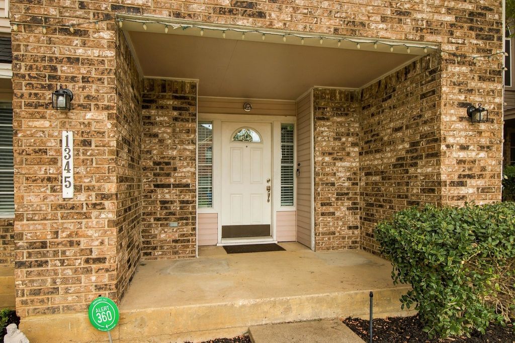 1345 Jeanette Way, Carrollton, TX 75006 — photo 3