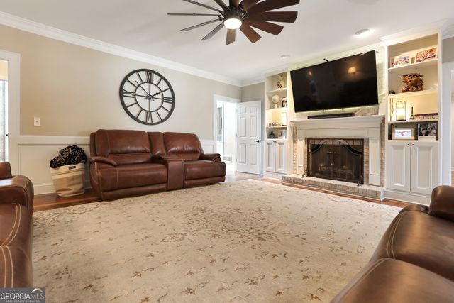 1700 Winding Creek Circle, Snellville, GA 30078