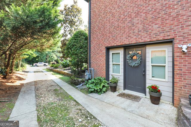1700 Winding Creek Circle, Snellville, GA 30078
