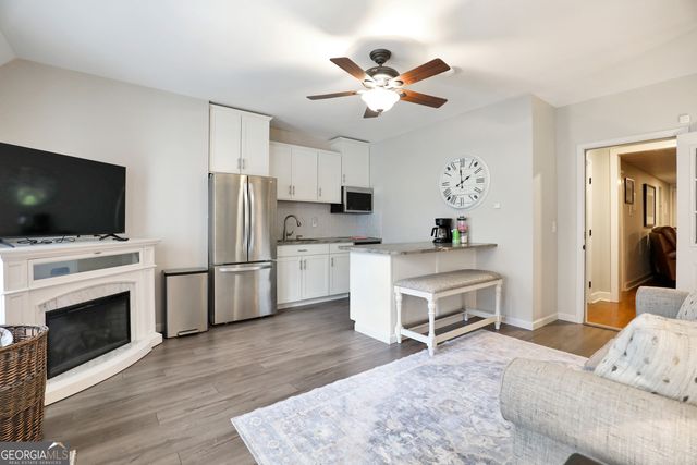 1700 Winding Creek Circle, Snellville, GA 30078