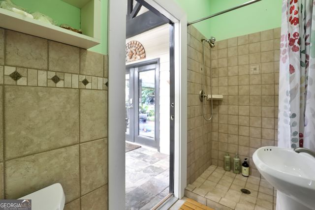 1700 Winding Creek Circle, Snellville, GA 30078