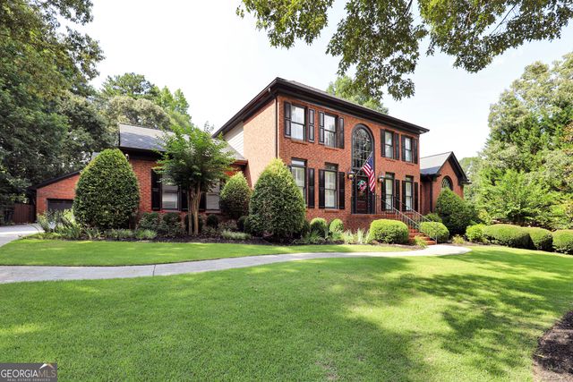 1700 Winding Creek Circle, Snellville, GA 30078