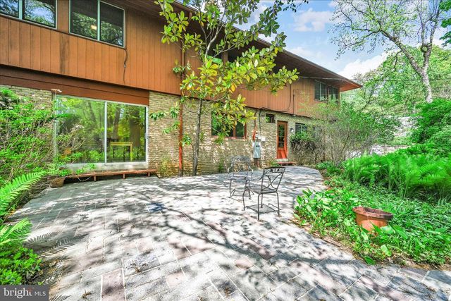 40 DEVON DR, Reading, PA 19606