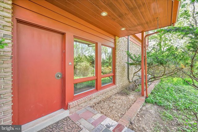 40 DEVON DR, Reading, PA 19606