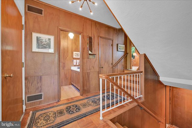 40 DEVON DR, Reading, PA 19606
