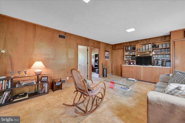 40 DEVON DR, Reading, PA 19606