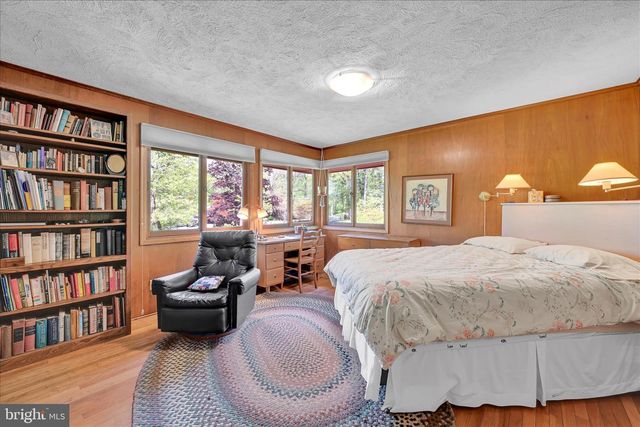 40 DEVON DR, Reading, PA 19606