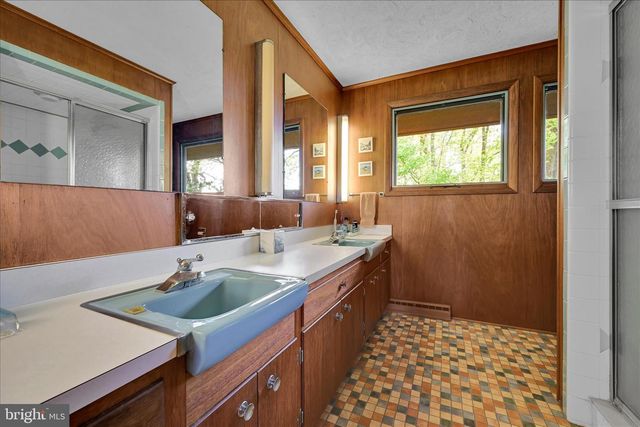 40 DEVON DR, Reading, PA 19606