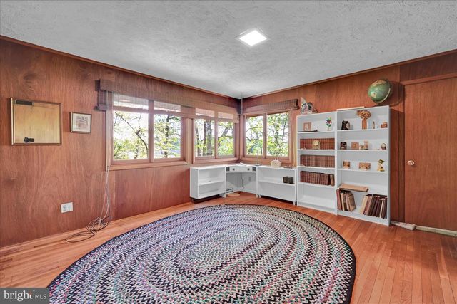 40 DEVON DR, Reading, PA 19606
