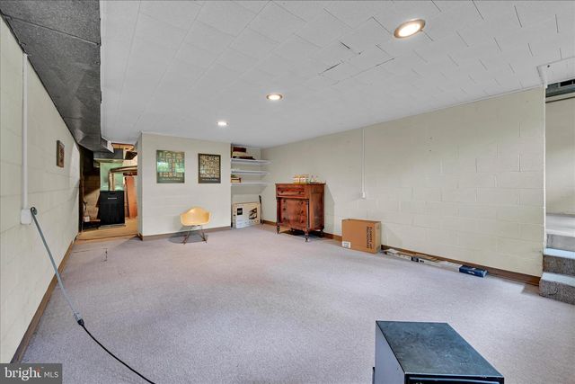 40 DEVON DR, Reading, PA 19606