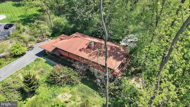 40 DEVON DR, Reading, PA 19606