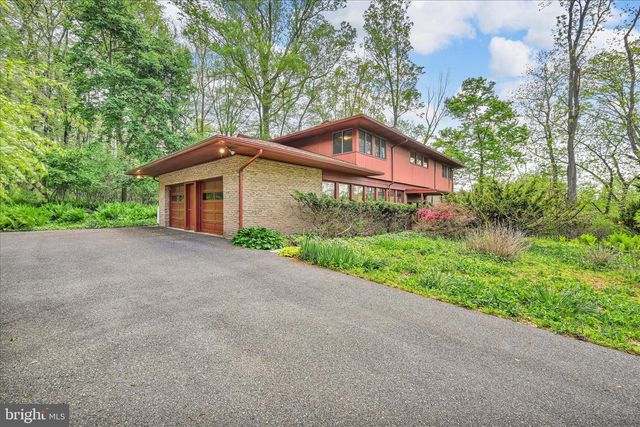 40 DEVON DR, Reading, PA 19606