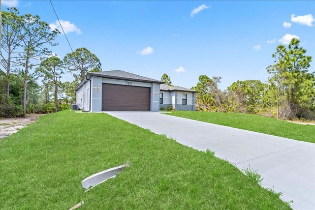 724 DRURY AVENUE, Lehigh Acres, FL 33974