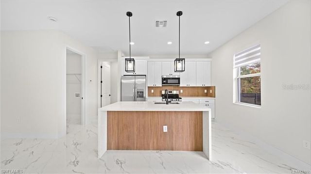 724 DRURY AVENUE, Lehigh Acres, FL 33974