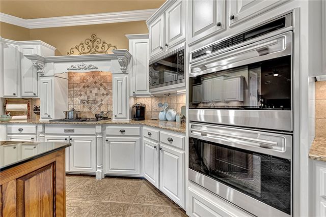 2613 S Horizon Boulevard, Rogers, AR 72758