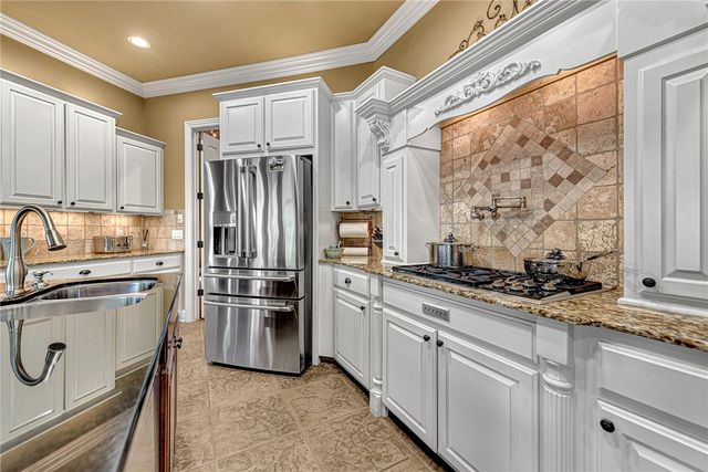 2613 S Horizon Boulevard, Rogers, AR 72758