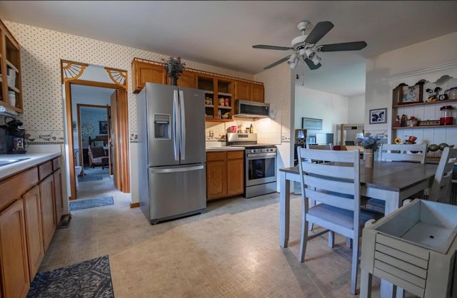 2035 Dustir DRIVE, Racine, WI 53402