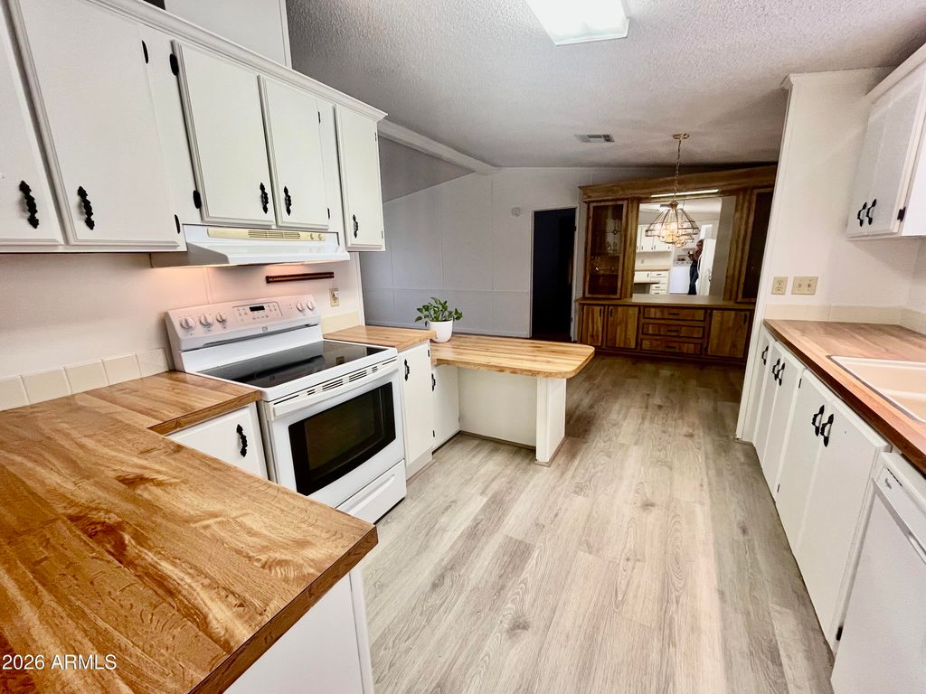 11596 W SIERRA DAWN Boulevard 4, Surprise, AZ 85378 — photo 5