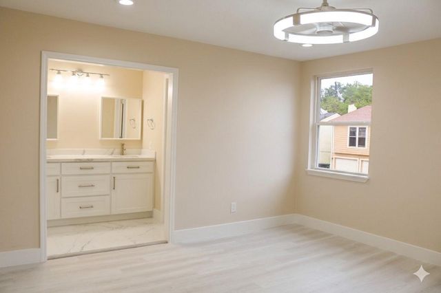 10323 Bridgeland Lane, Houston, TX 77041