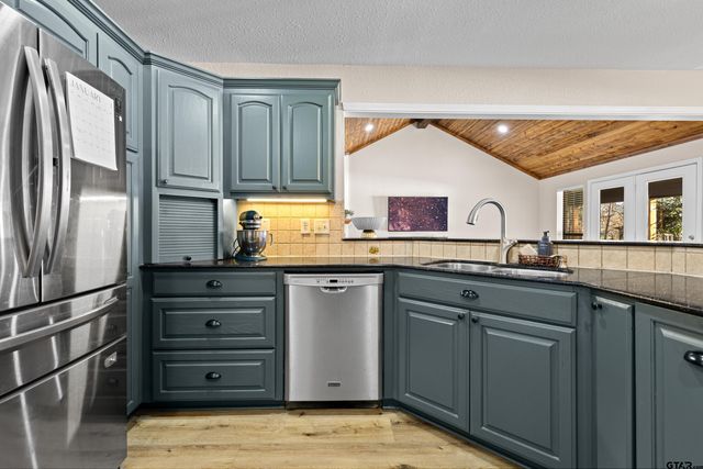 80 County Road 1597, Avinger, TX 75630