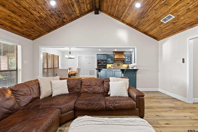 80 County Road 1597, Avinger, TX 75630