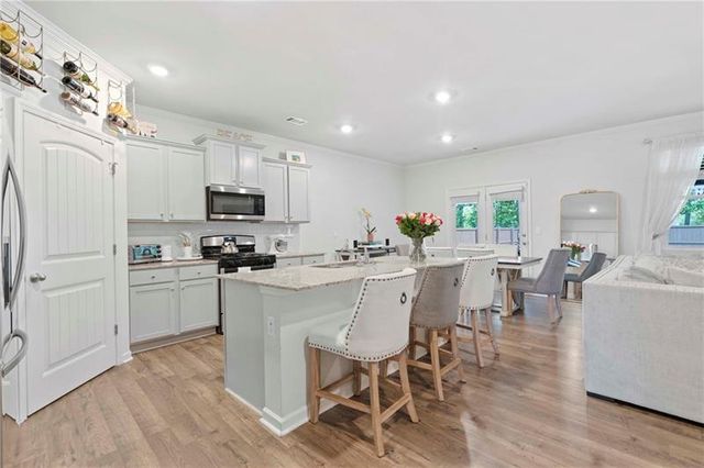 404 Barnwood Lane, Dawsonville, GA 30534