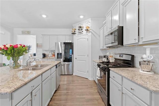 404 Barnwood Lane, Dawsonville, GA 30534