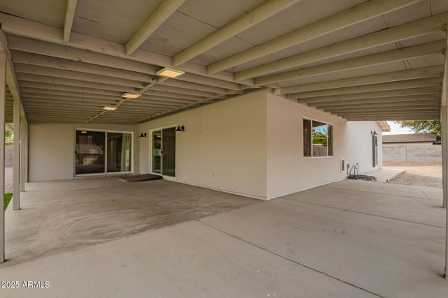 4410 W PORT AU PRINCE Lane, Glendale, AZ 85306