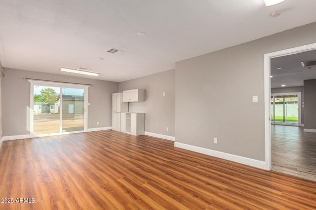 4410 W PORT AU PRINCE Lane, Glendale, AZ 85306