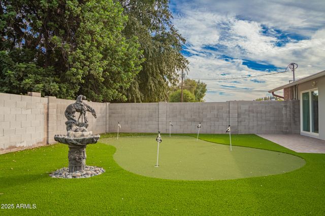 4410 W PORT AU PRINCE Lane, Glendale, AZ 85306